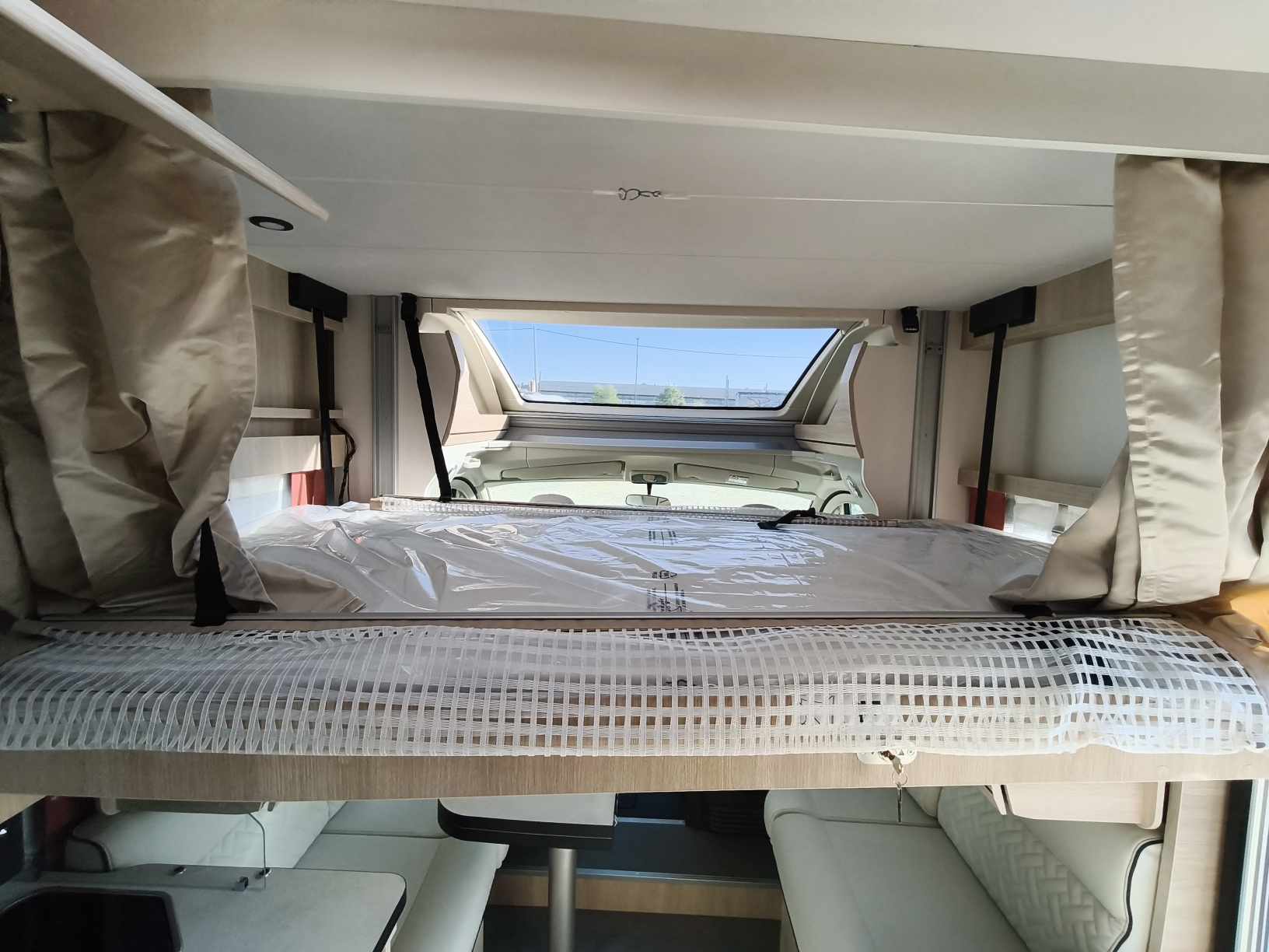 CAMPING CAR RAPIDO 666 F