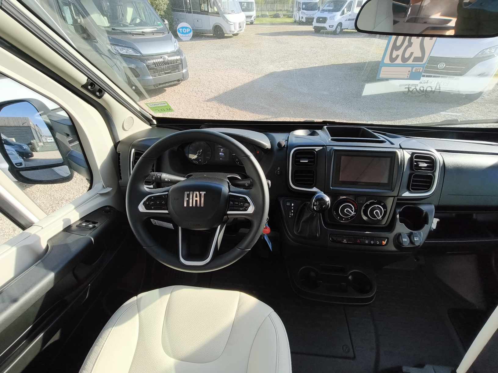 CAMPING CAR RAPIDO 666 F