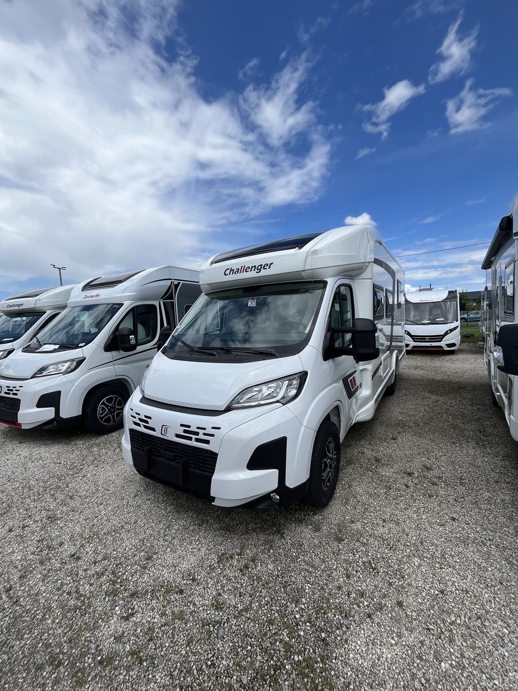 CAMPING CAR CHALLENGER 318 ANNIVERSARY