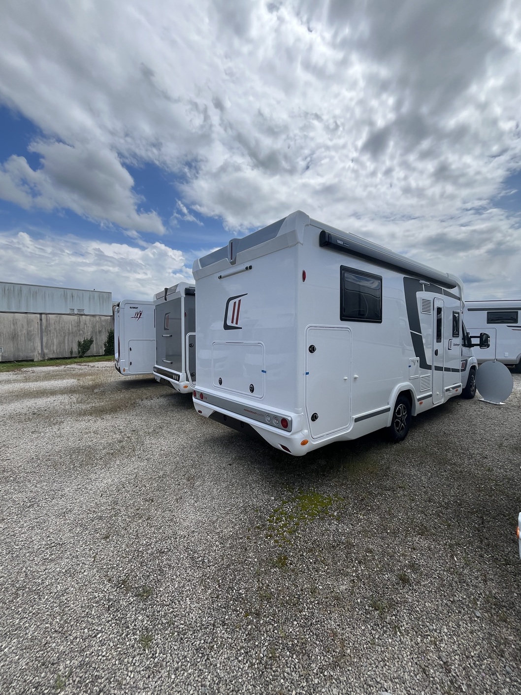 CAMPING CAR CHALLENGER 318 ANNIVERSARY