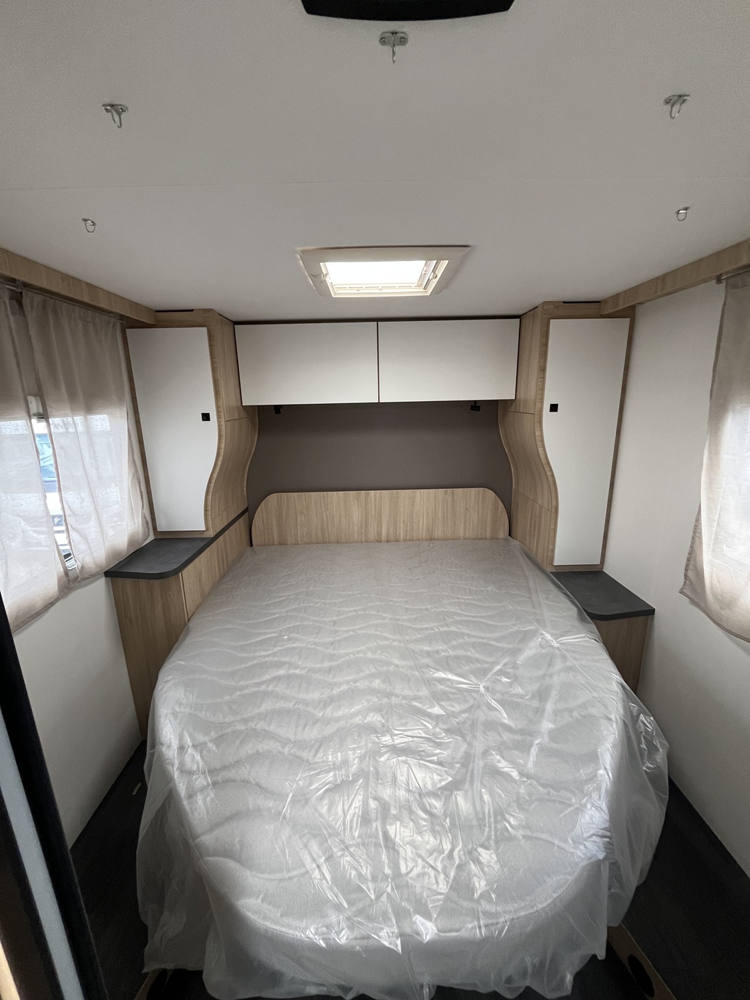 CAMPING CAR CHALLENGER 318 ANNIVERSARY