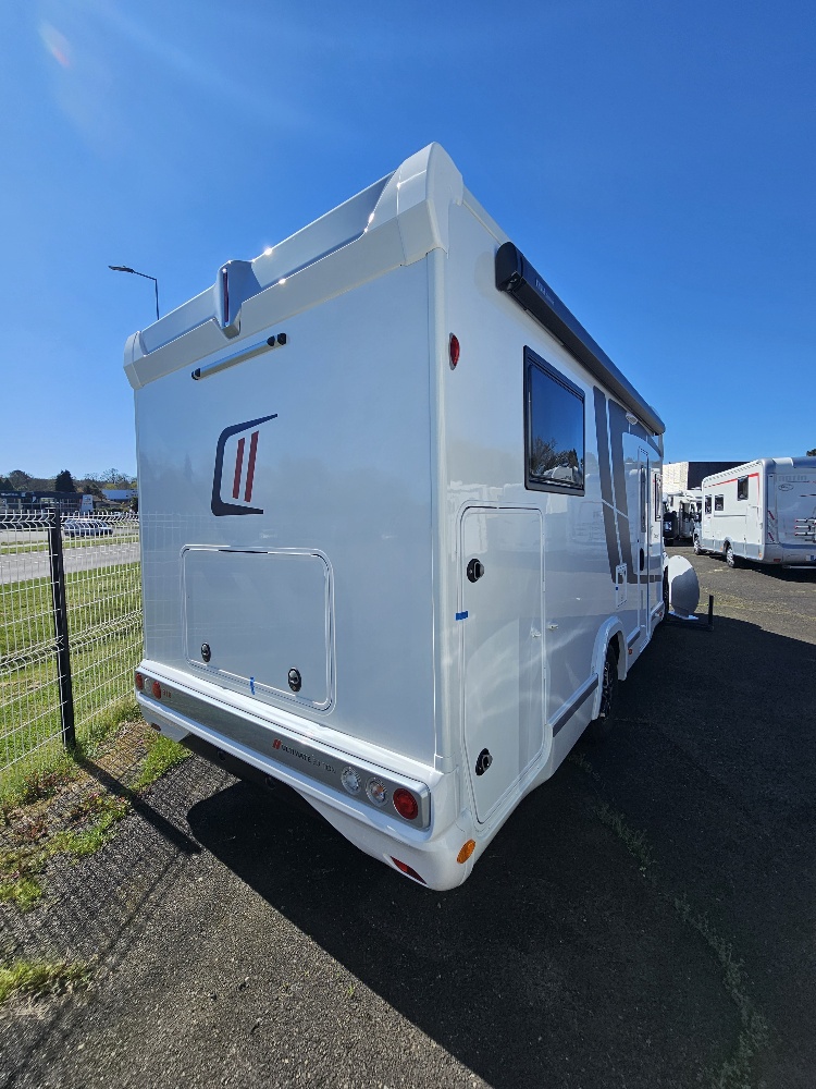 CAMPING CAR CHALLENGER 318 ANNIVERSARY