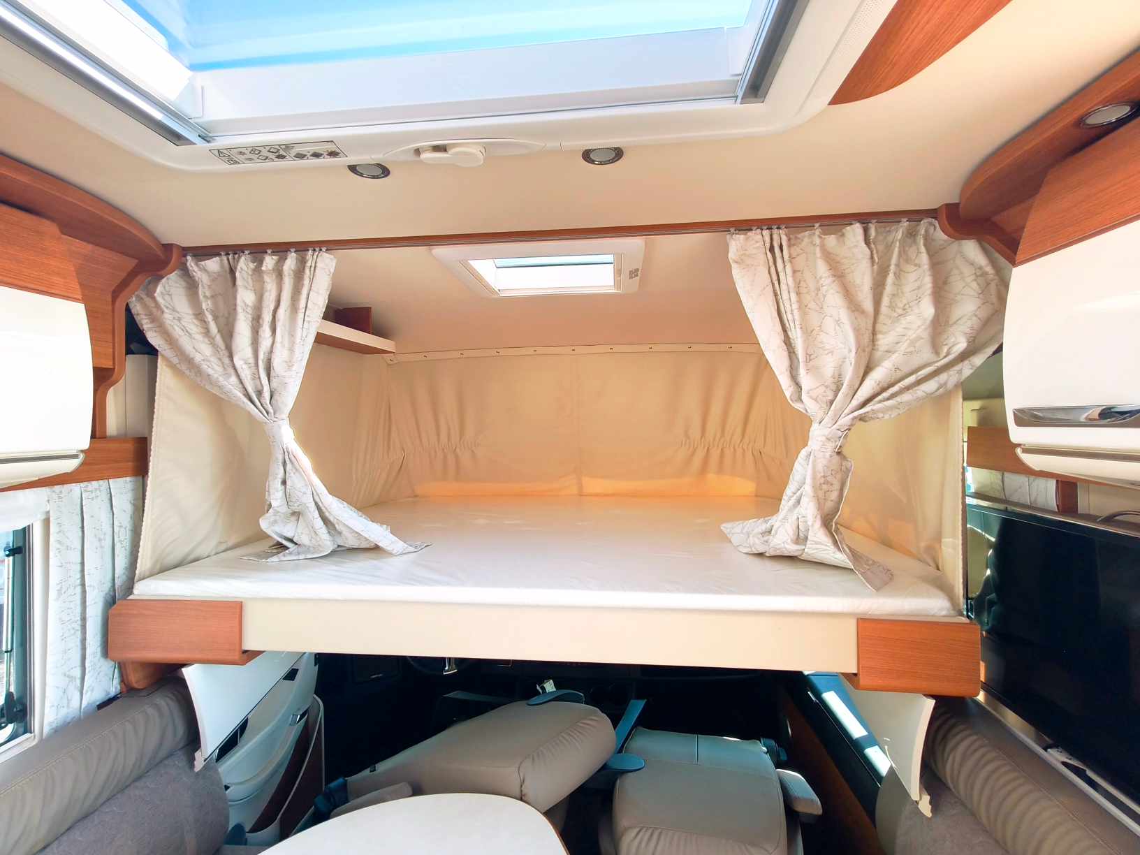 CAMPING CAR CARTHAGO CHIC C-LINE I 5.0 QB L