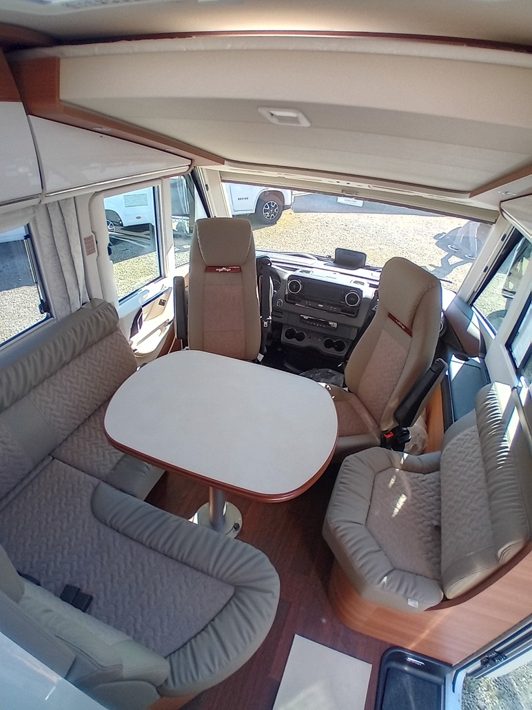 CAMPING CAR CARTHAGO CHIC C-LINE I 5.0 QB L