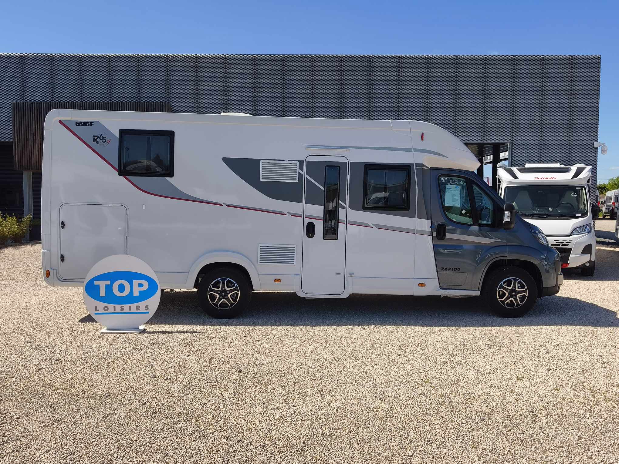 CAMPING CAR RAPIDO 696F 65ANS