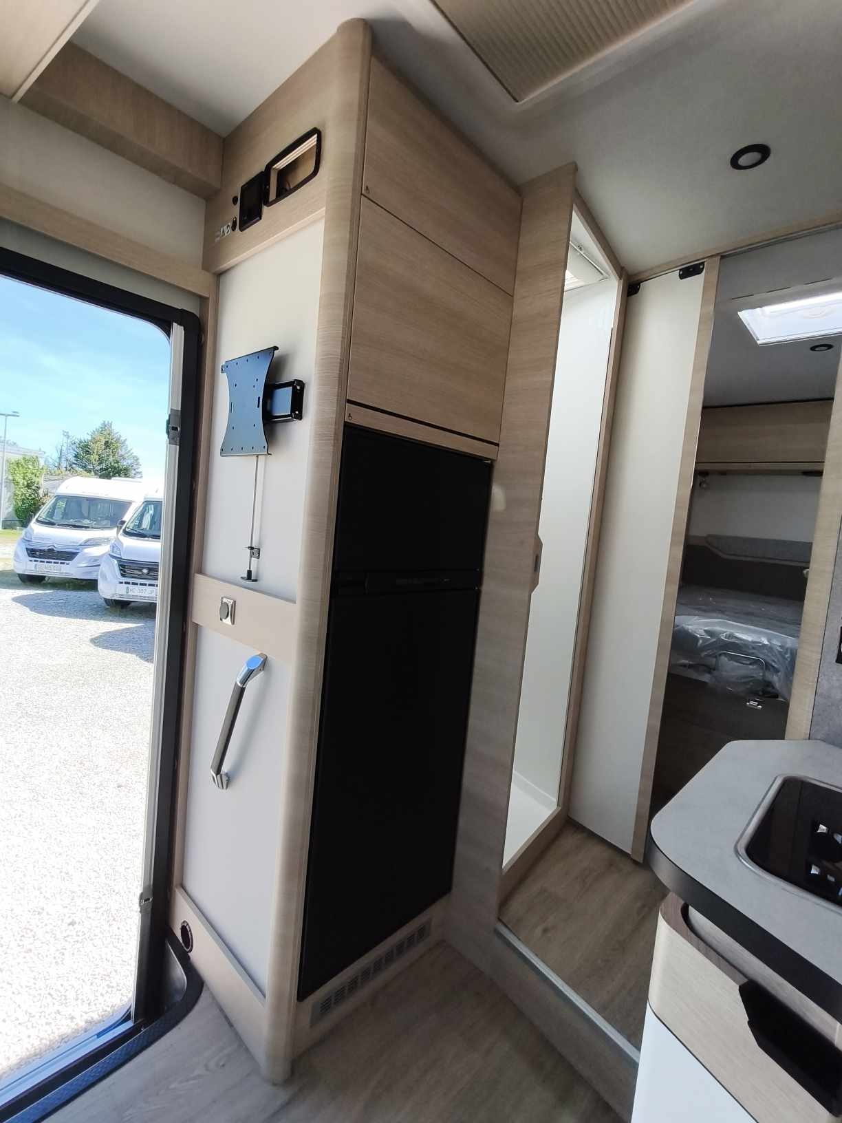 CAMPING CAR RAPIDO 696F 65ANS