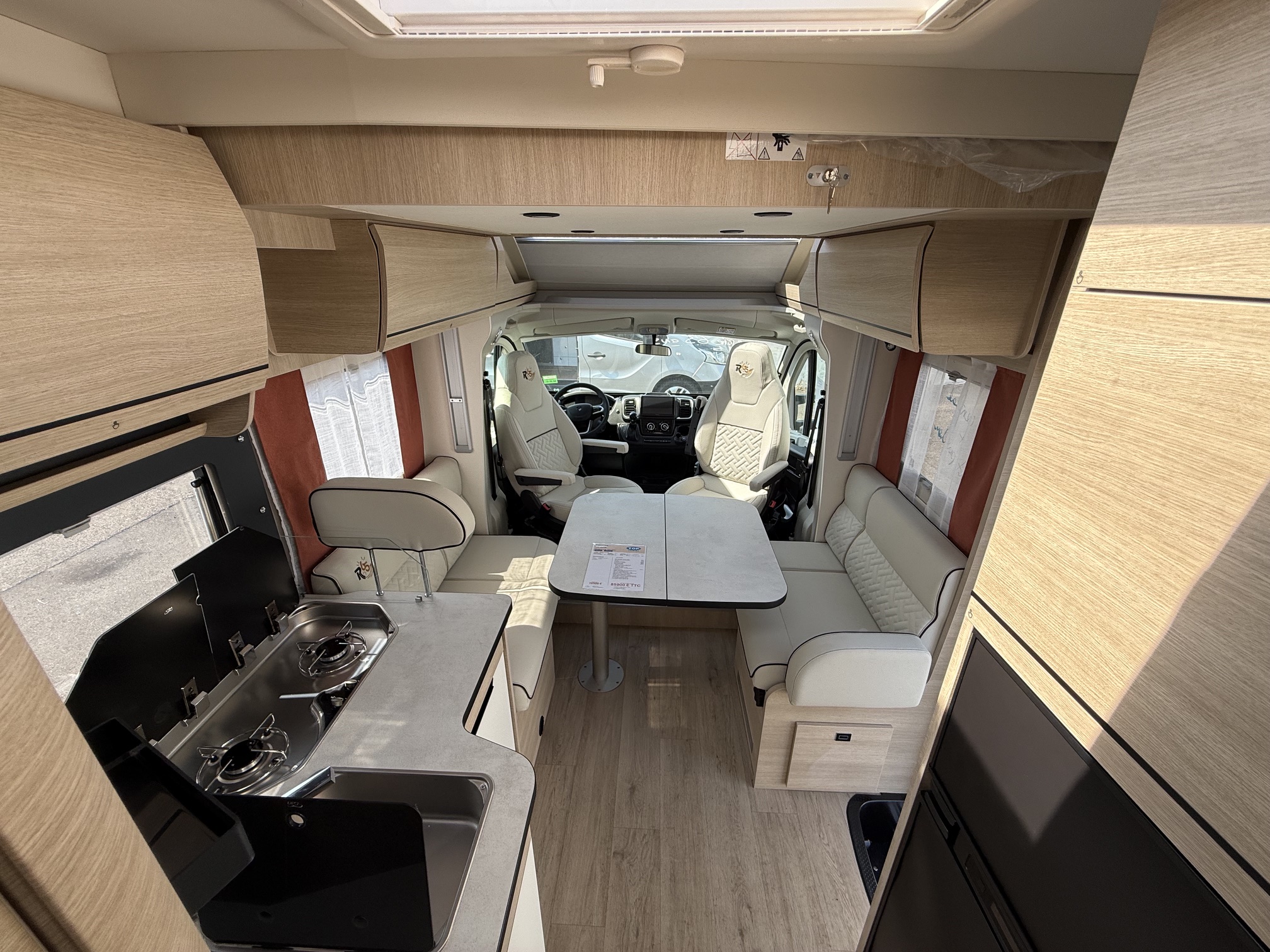 CAMPING CAR RAPIDO 696F 65ANS