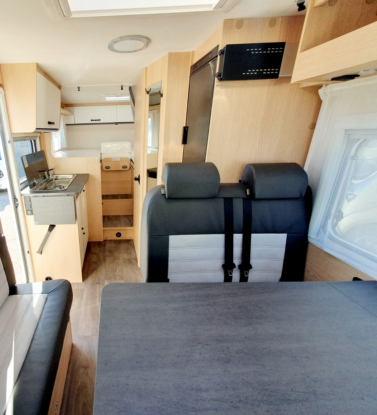 CAMPING CAR SUNLIGHT V67 S ADVENTURE EDIT