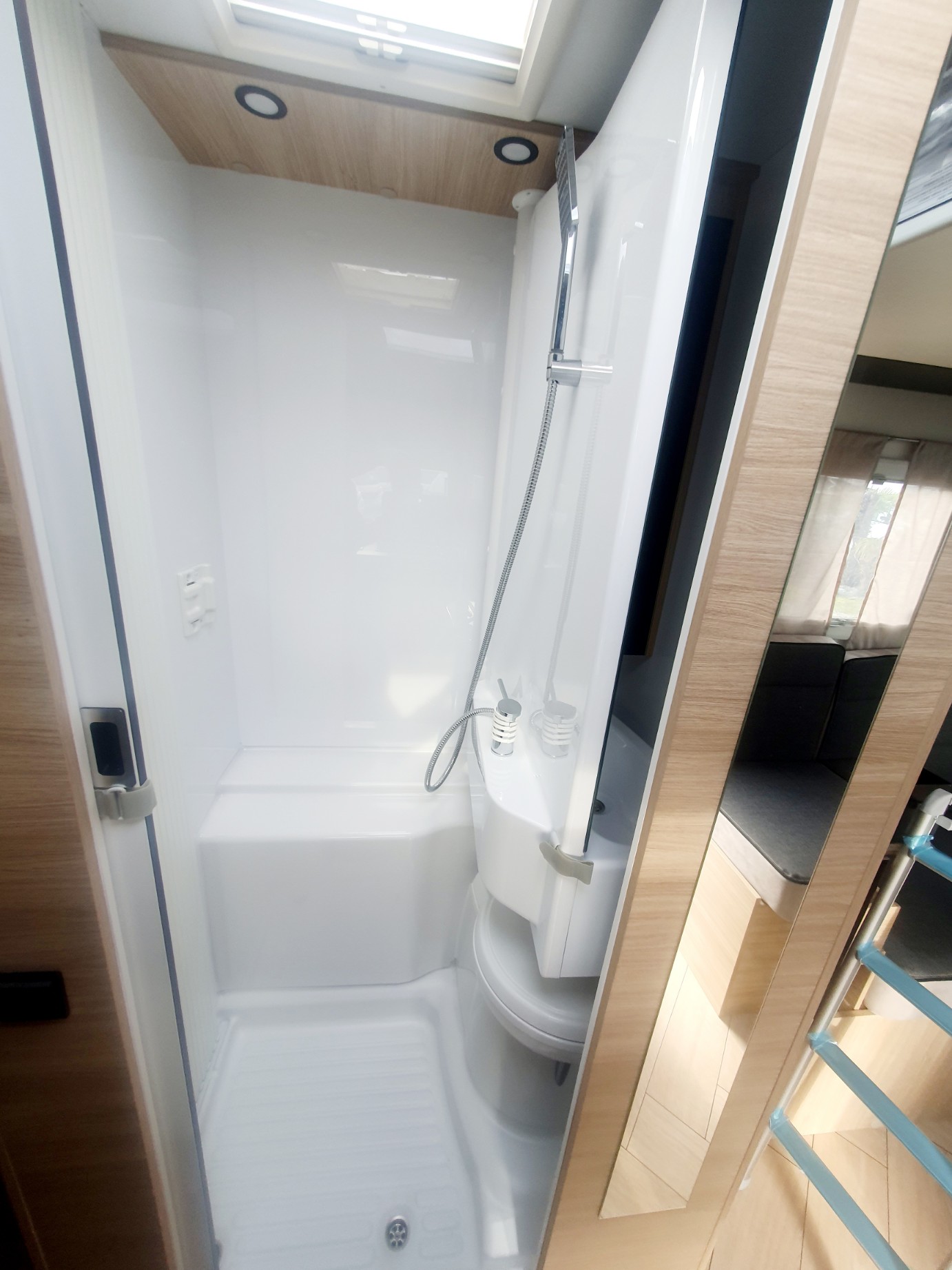 CAMPING CAR CHALLENGER S294 SPORT EDITION