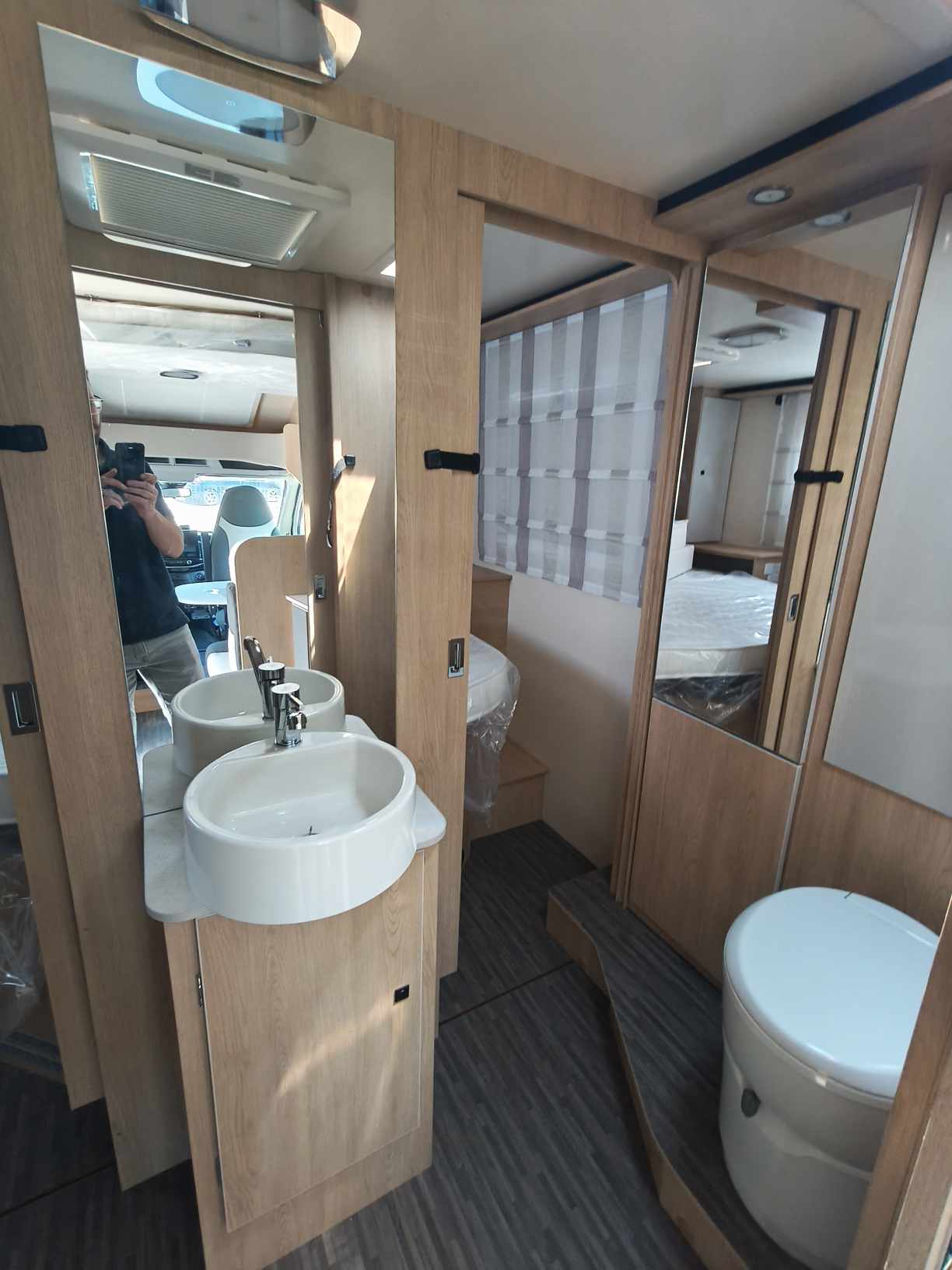 CAMPING CAR CI MANOA 74XT