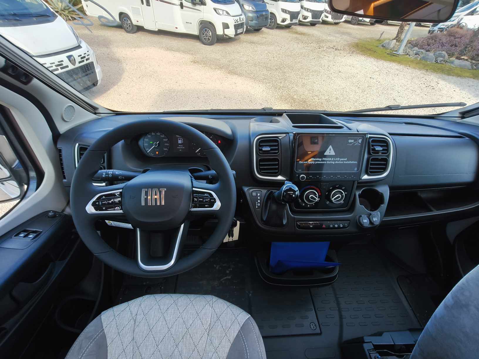 CAMPING CAR DETHLEFFS GLOBEBUS CAMP T4