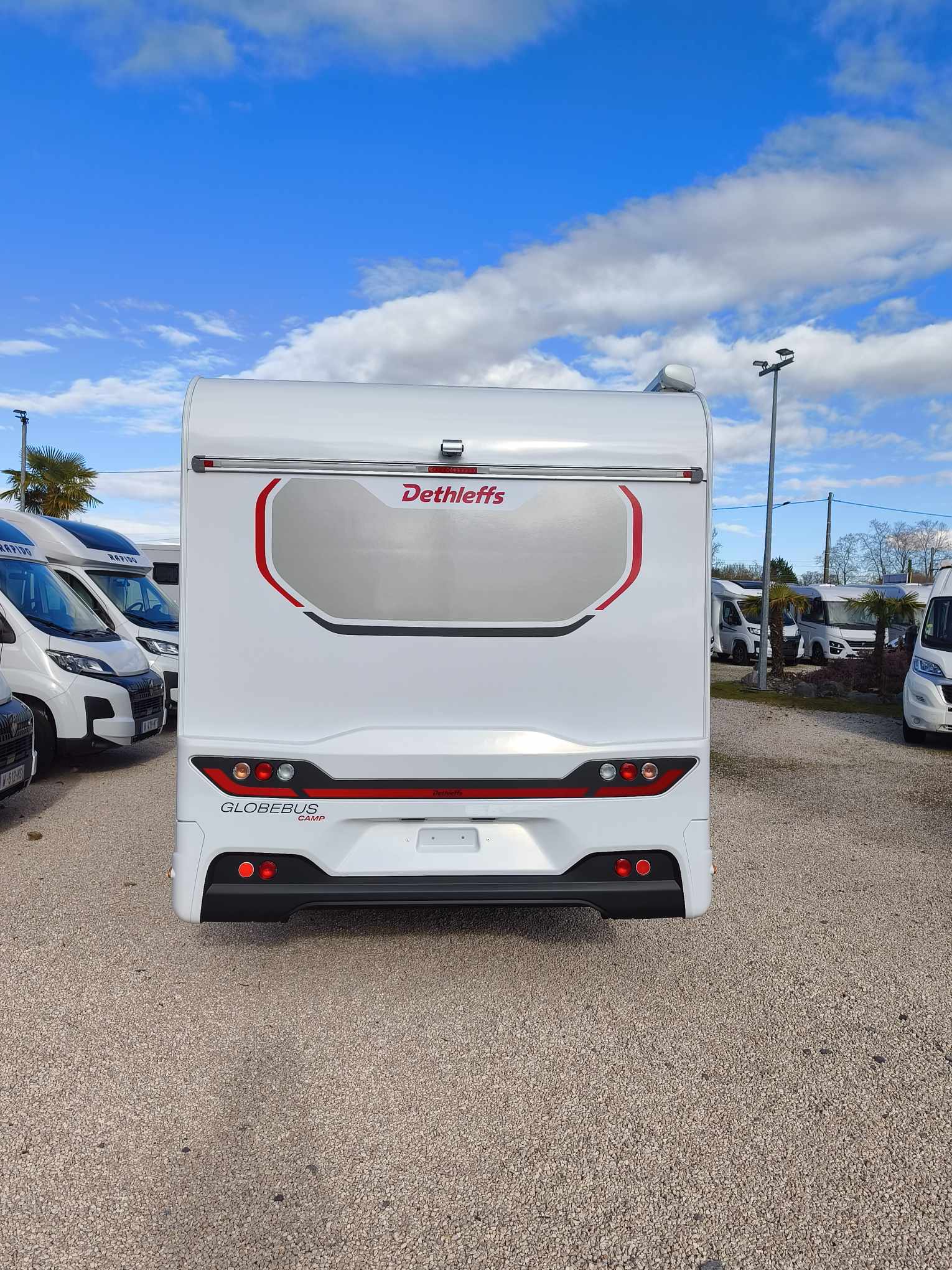 CAMPING CAR DETHLEFFS GLOBEBUS CAMP T4