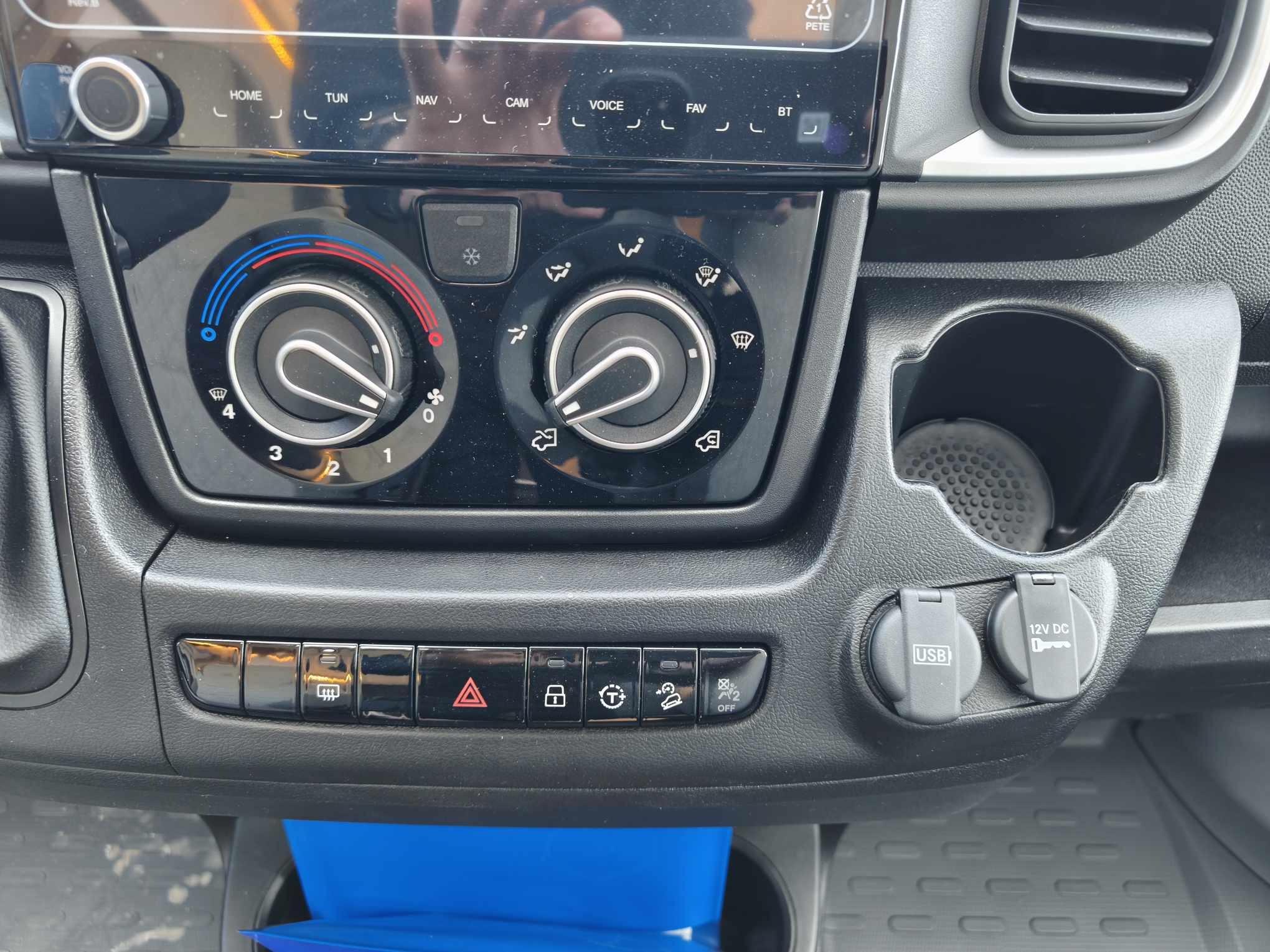 CAMPING CAR DETHLEFFS GLOBEBUS CAMP T4