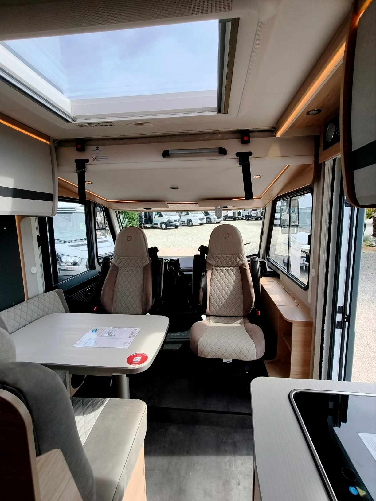 CAMPING CAR DETHLEFFS GLOBEBUS I1