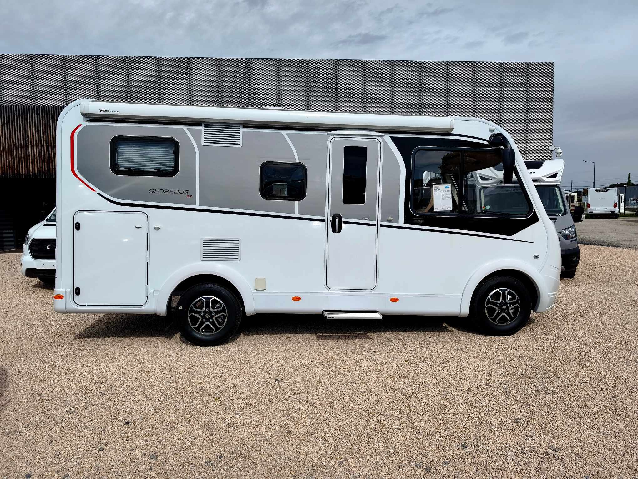 CAMPING CAR DETHLEFFS GLOBEBUS I1