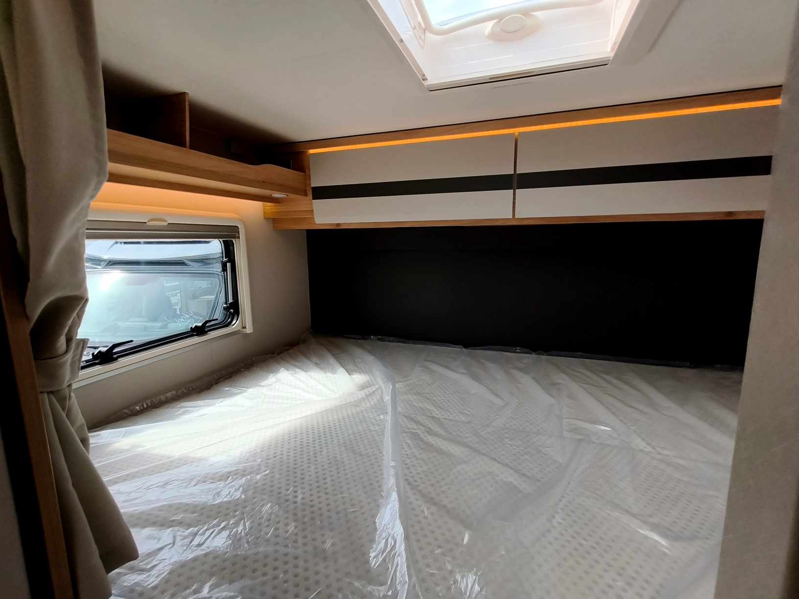 CAMPING CAR DETHLEFFS GLOBEBUS I1
