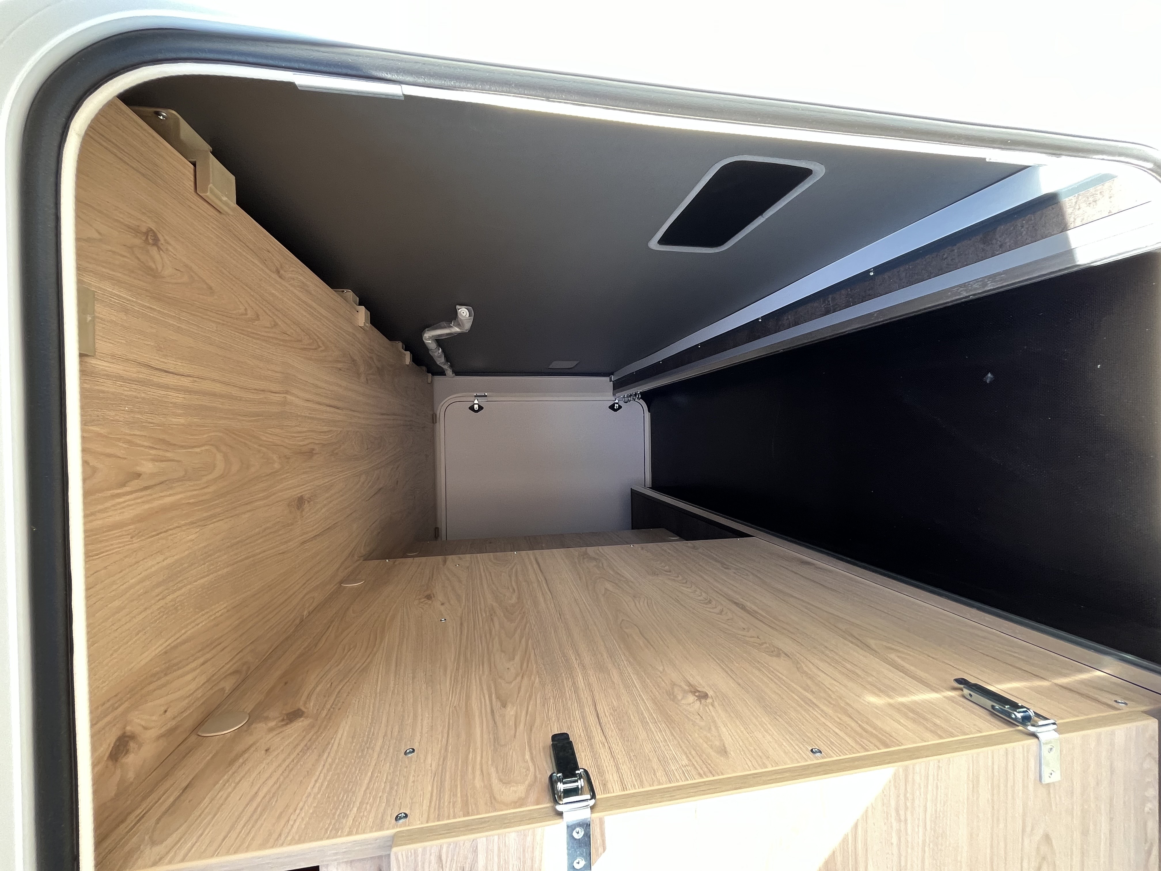 CAMPING CAR DETHLEFFS GLOBEBUS I1