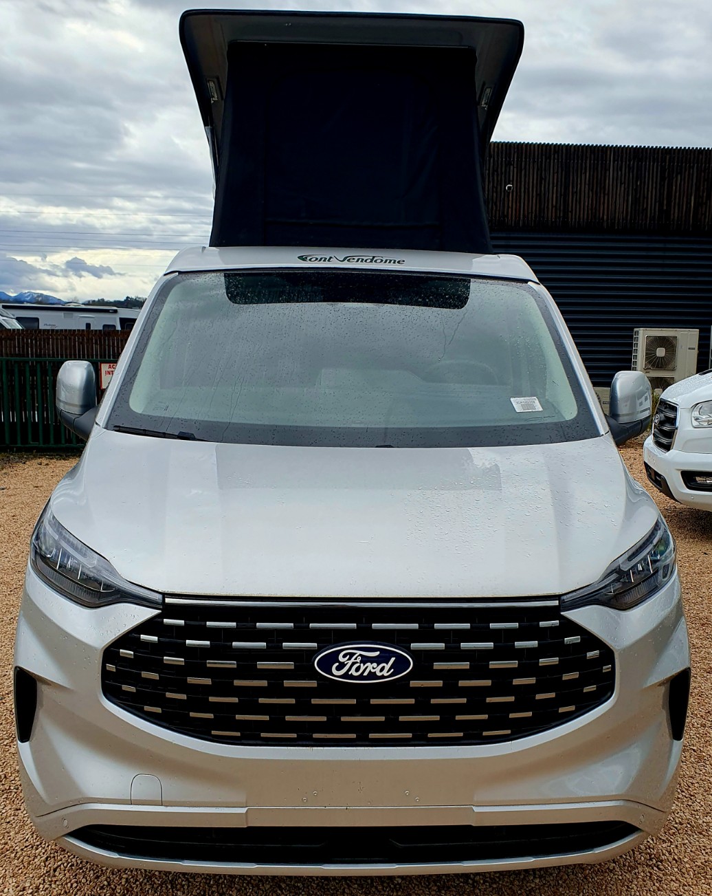 VAN FONT VENDOME AUTOCAMPER