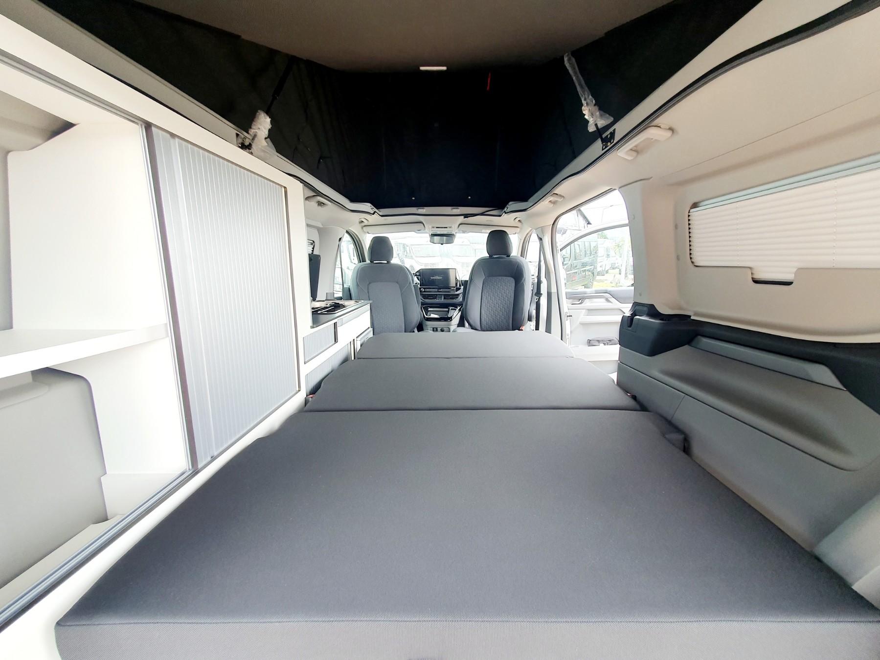 VAN FONT VENDOME AUTOCAMPER