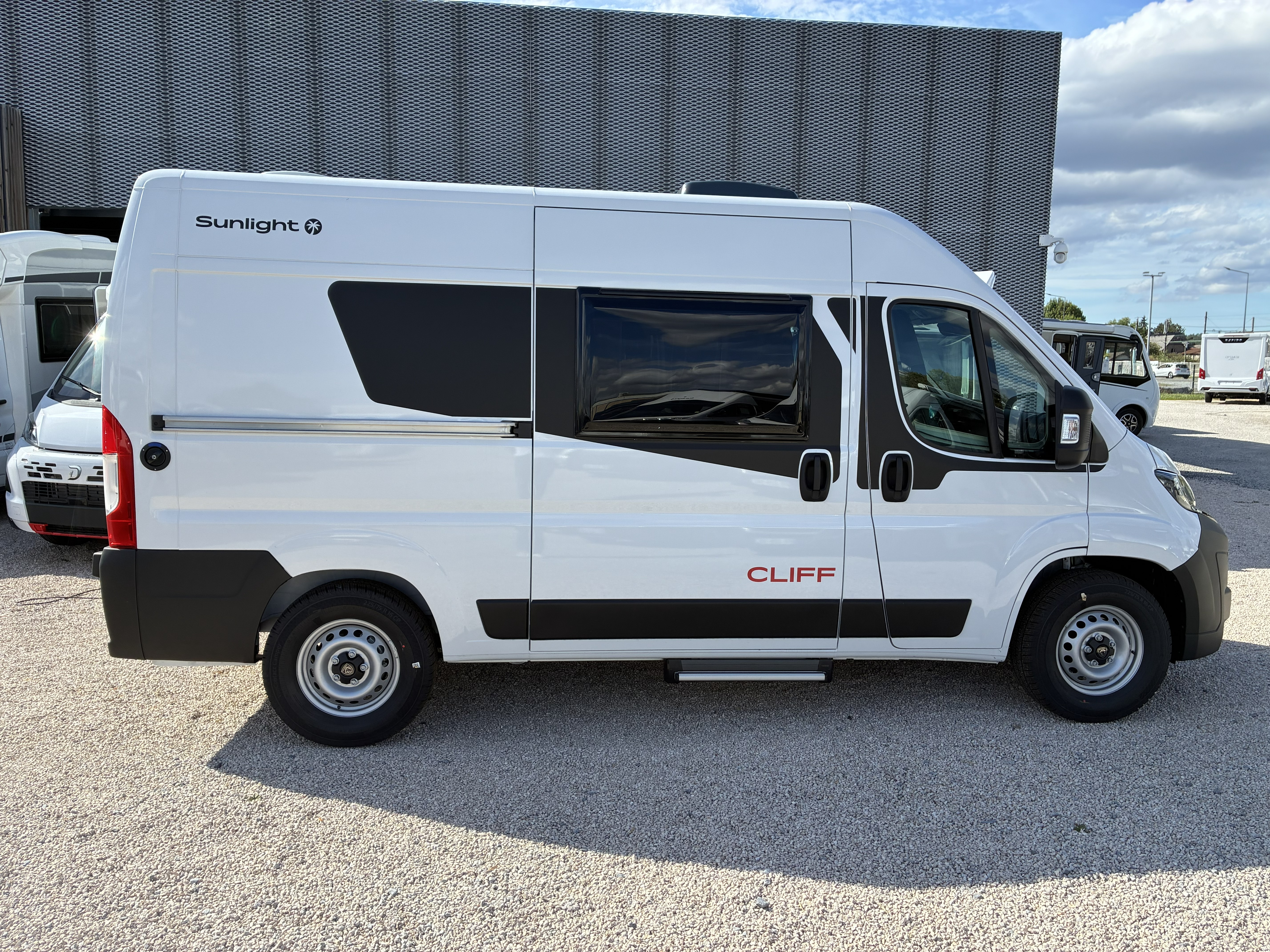 FOURGON SUNLIGHT CLIFF 540