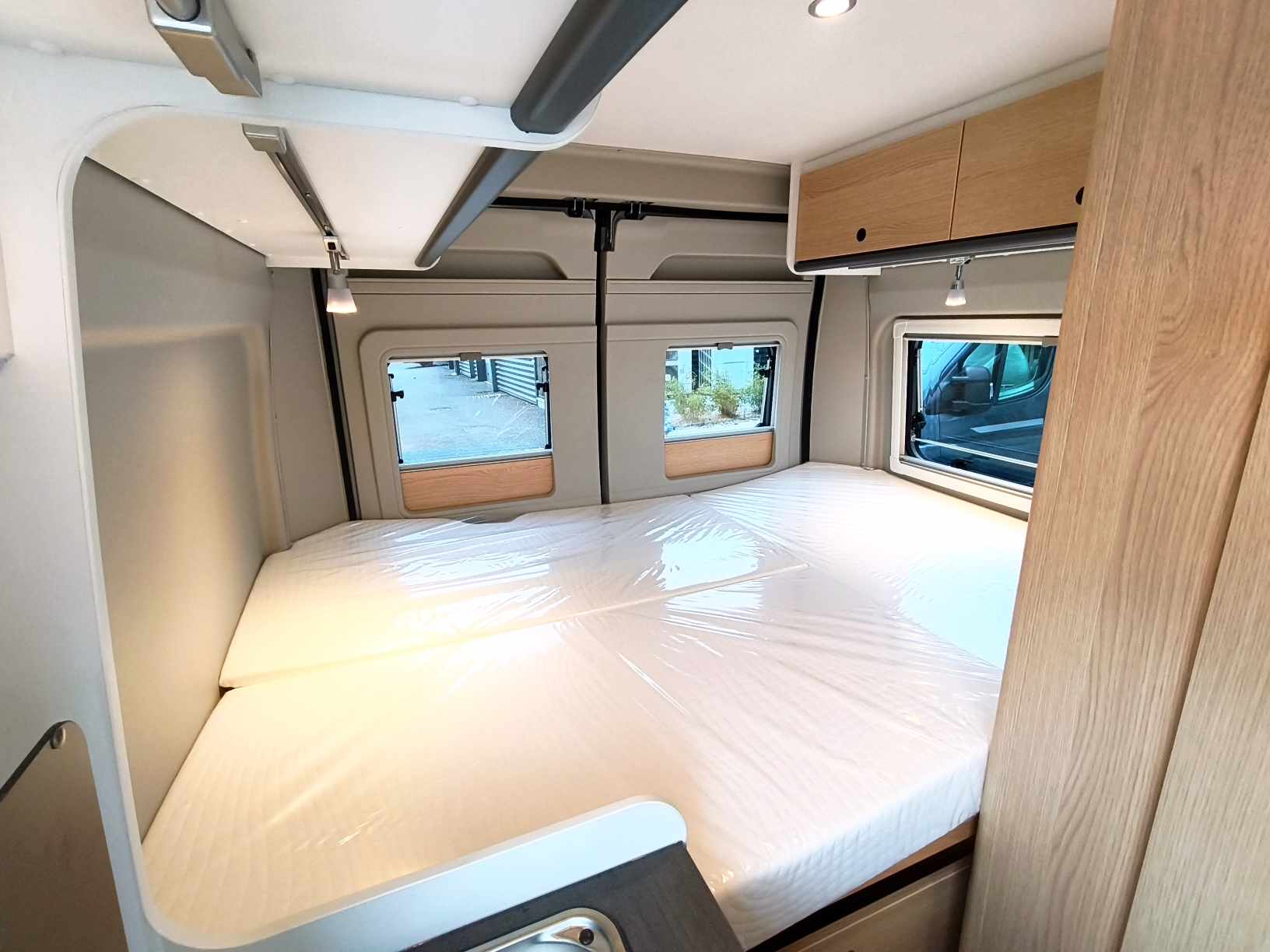 FOURGON SUNLIGHT CLIFF 540 TOIT RELEVABLE