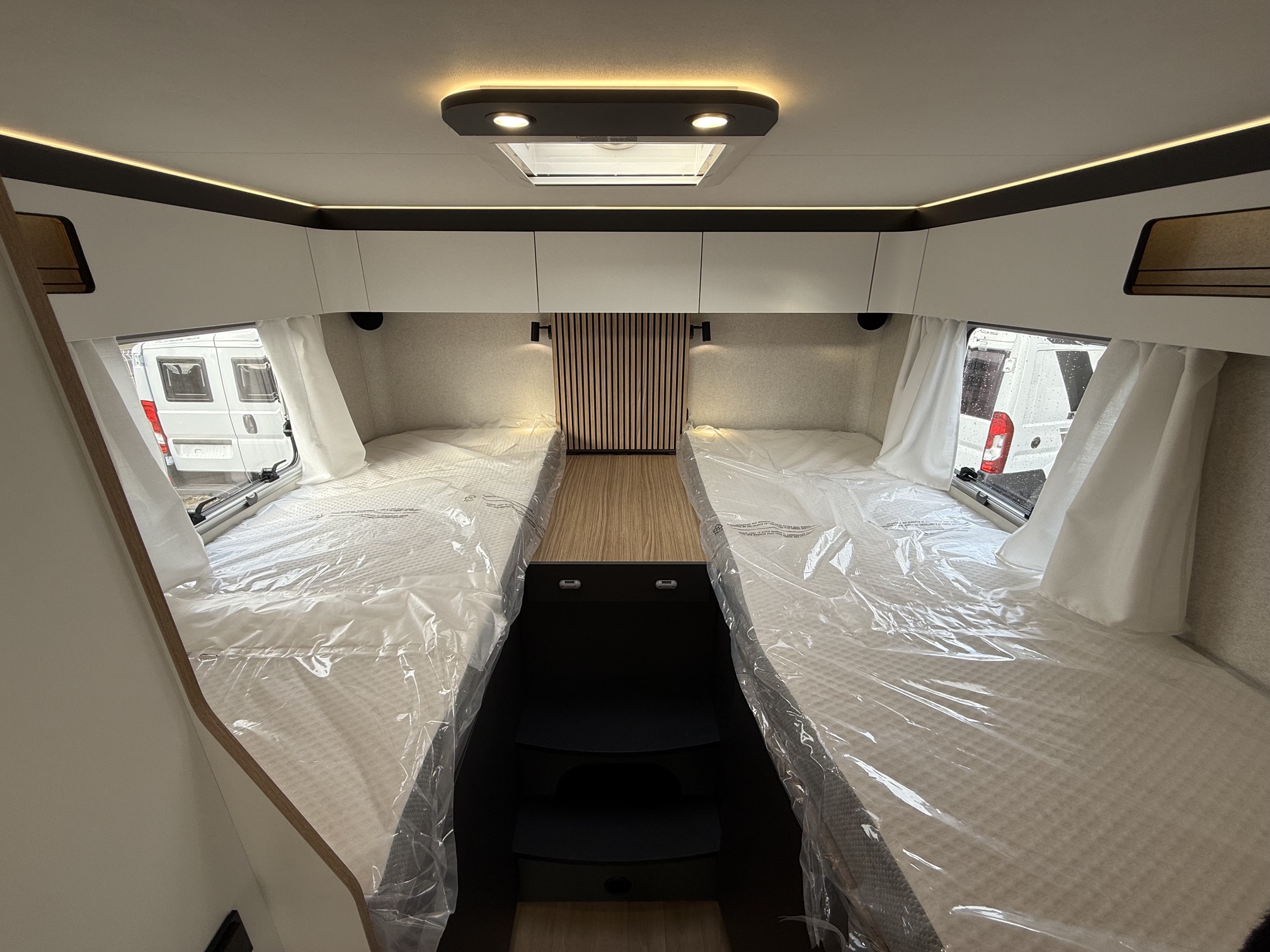 CAMPING CAR PILOTE G740 FGJ EVIDENCE