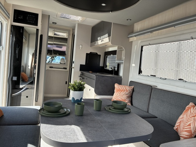 CAMPING CAR CHALLENGER 260 GRAPHITE ULTIMATE
