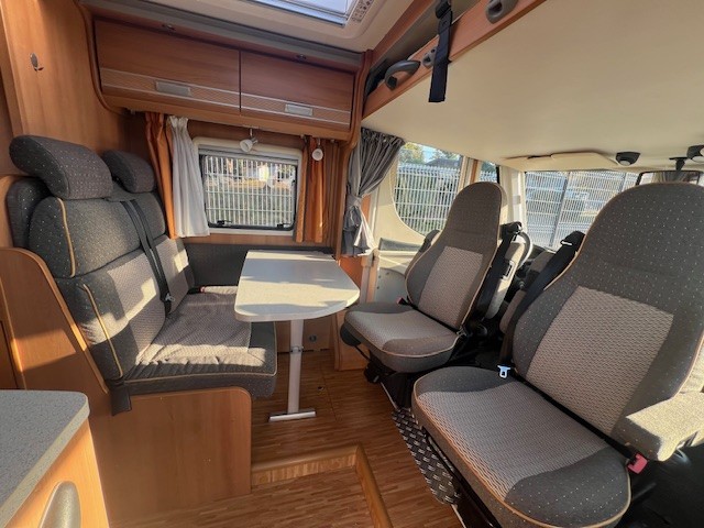 CAMPING CAR DETHLEFFS GLOBEBUS I1