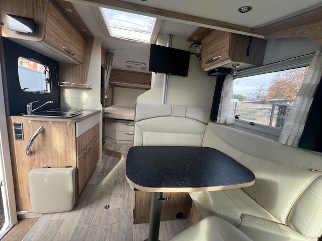 CAMPING CAR BAVARIA I 650 C STYLE