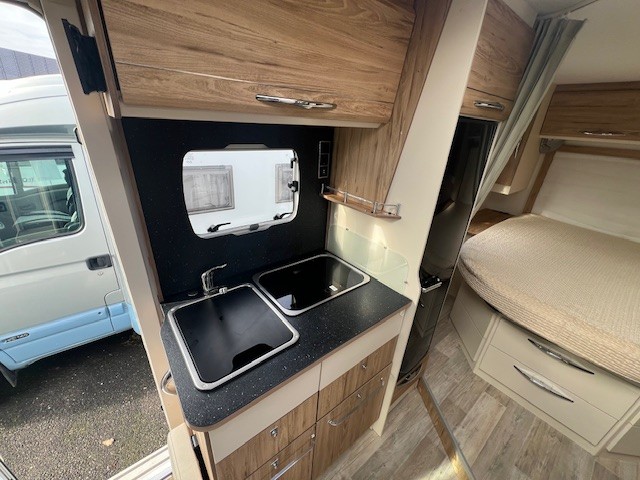CAMPING CAR BAVARIA I 650 C STYLE