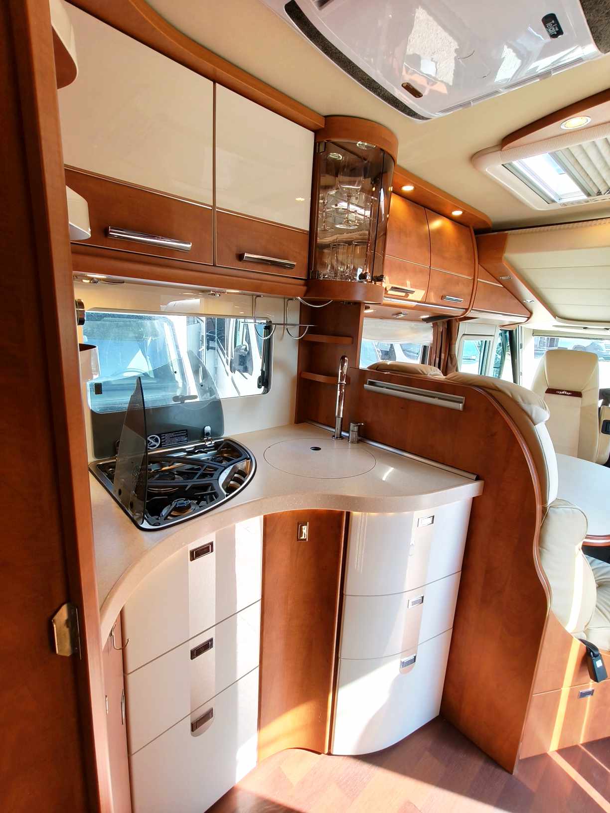 CAMPING CAR CARTHAGO C LINE CHIC 4.9
