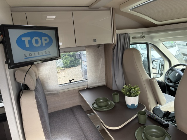 CAMPING CAR BURSTNER NEXXO VAN T 590G