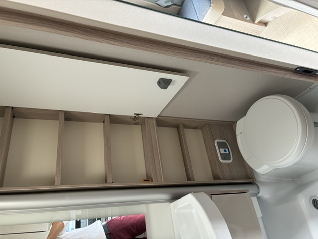 CAMPING CAR BURSTNER NEXXO VAN T 590G